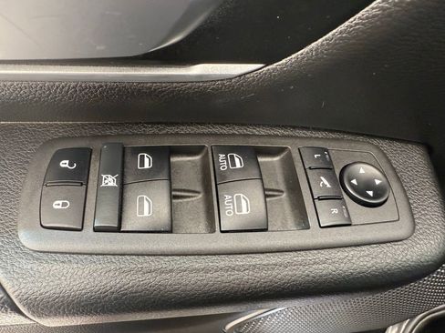 Used 2022 RAM 1500 Big Horn image 24