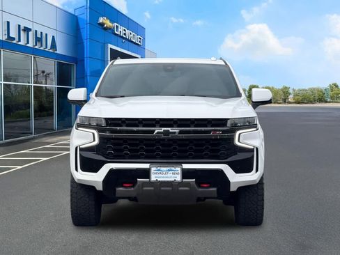 Used 2022 Chevrolet Tahoe Z71 w/ Luxury Package AWD/4WD image 10