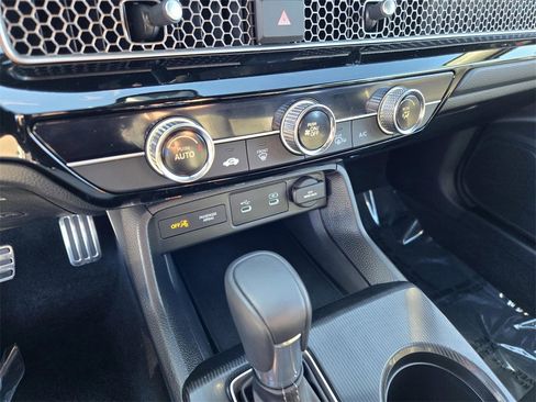 Used 2025 Honda Civic Sport image 22