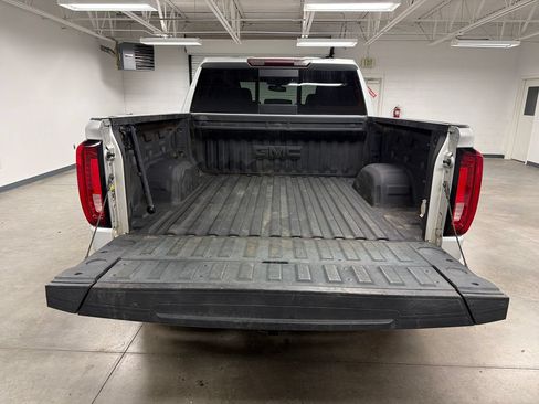 Used 2021 GMC Sierra 1500 SLT w/ SLT Convenience Package AWD/4WD image 19