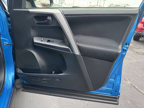 Used 2016 Toyota RAV4 LE FWD image 20