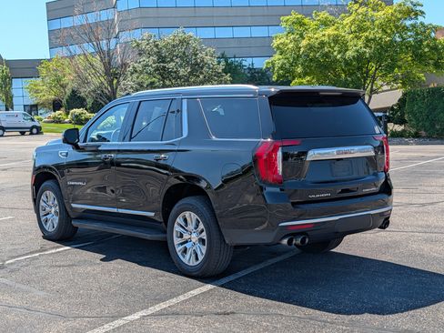 Used 2022 GMC Yukon Denali AWD/4WD image 3