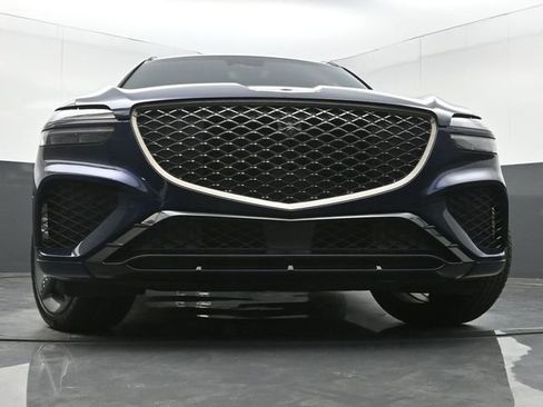 Used 2022 Genesis GV70 3.5T Sport w/ Sport Prestige Package AWD/4WD image 40