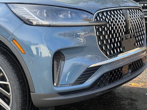 New 2026 Lincoln Aviator Reserve image 2