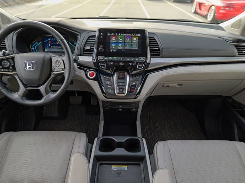 Used 2024 Honda Odyssey Elite image 42