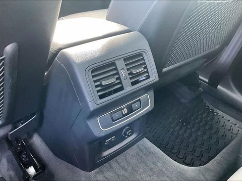 Certified 2023 Audi Q5 2.0T Premium Plus w/ Premium Plus Package image 18