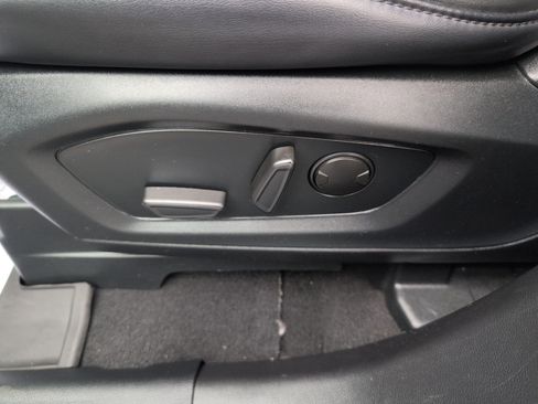 Used 2024 Ford Explorer XLT w/ Equipment Group 202A image 14