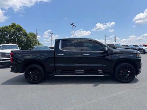 Used 2021 Chevrolet Silverado 1500 High Country w/ Safety Package II AWD/4WD image 2