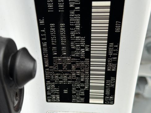 Used 2022 Toyota Corolla Cross XLE image 29