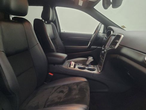 Used 2017 Jeep Grand Cherokee Altitude AWD/4WD image 21