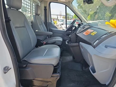 Used 2018 Ford Transit 250 138 RWD image 20