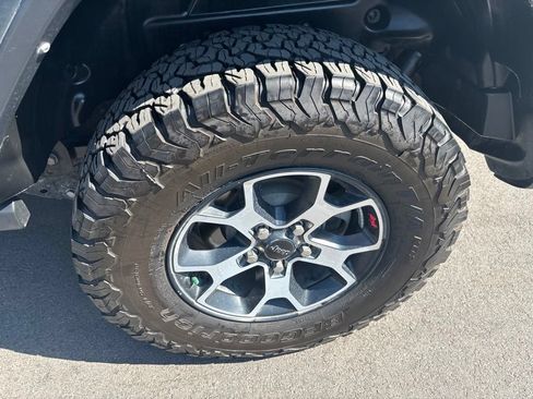 Used 2021 Jeep Wrangler Unlimited Rubicon AWD/4WD image 17