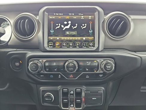 Used 2023 Jeep Wrangler Unlimited w/ Cold Weather Group AWD/4WD image 30