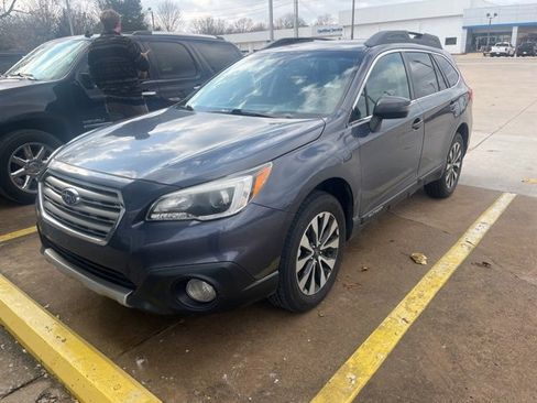 Used 2017 Subaru Outback 2.5i Limited image 1