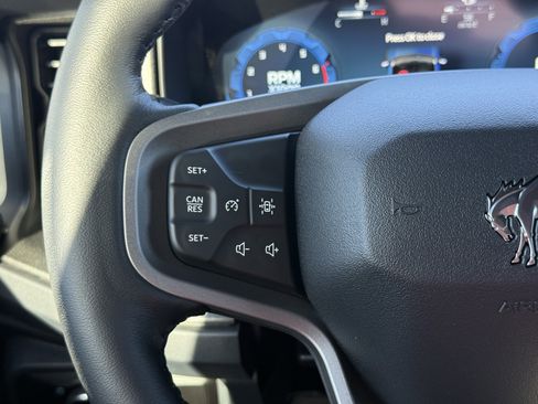 New 2025 Ford Bronco Badlands image 40