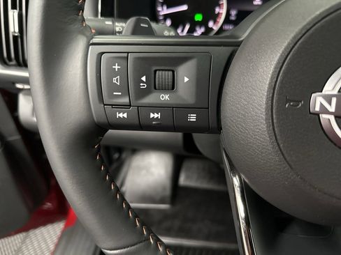 Used 2025 Nissan Pathfinder Rock Creek image 14