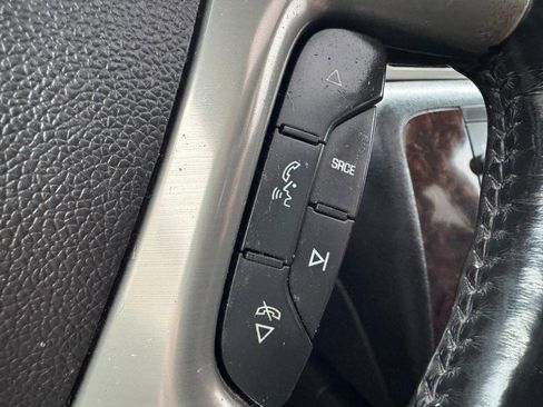 Used 2013 GMC Yukon XL Denali image 20