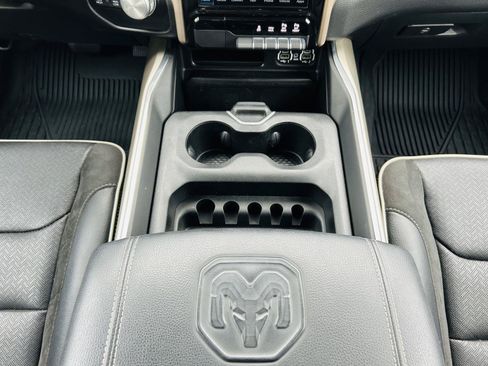 Used 2022 RAM 1500 Laramie AWD/4WD image 24