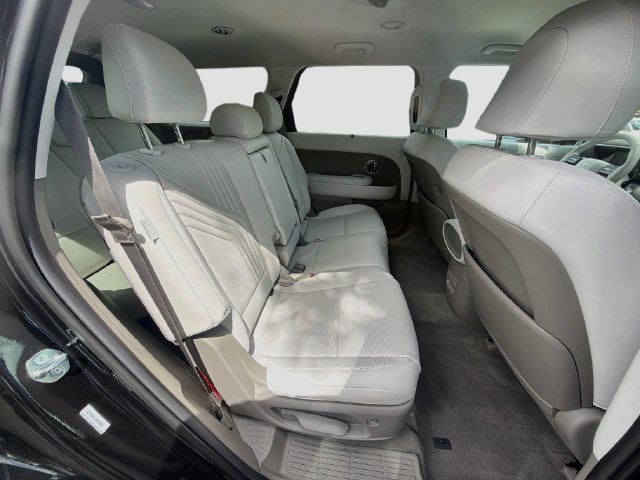 Certified 2026 Hyundai Palisade FWD Hybrid image 30