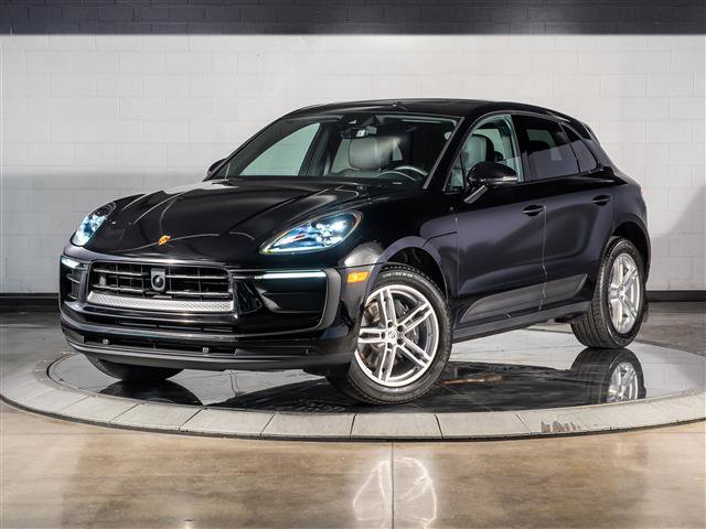 Used 2026 Porsche Macan AWD/4WD image 1