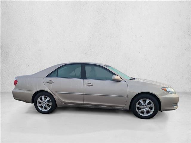 Used 2005 Toyota Camry XLE FWD image 4