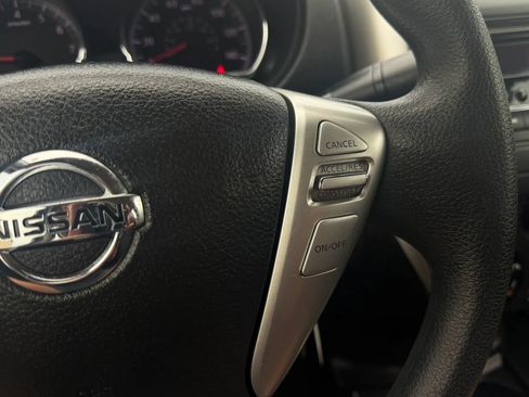 Used 2016 Nissan Versa SV FWD image 17