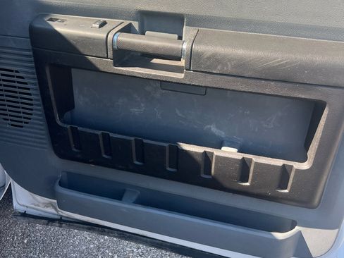 Used 2015 Ford F350 XL w/ Power Equipment Group image 9