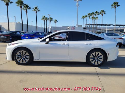 Certified 2023 Toyota Mirai XLE w/ Advanced Technology Package image 6