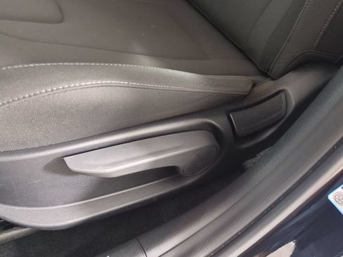 Used 2025 Hyundai Elantra SEL FWD image 21