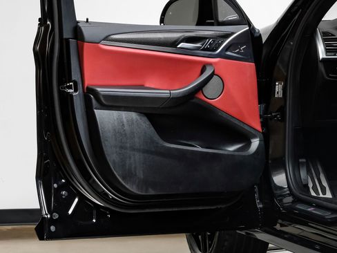 Used 2024 BMW X4 M40i w/ Premium Package image 45