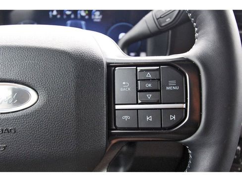 Used 2026 Ford F250 Platinum AWD/4WD image 16