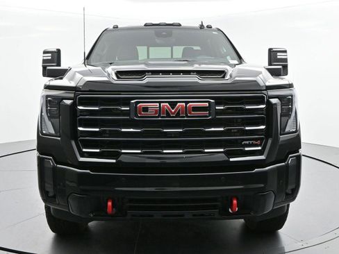 Used 2024 GMC Sierra 2500 AT4 w/ AT4 Premium Plus Package AWD/4WD image 3