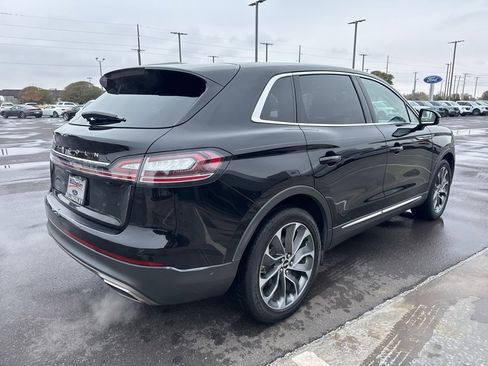 Used 2022 Lincoln Nautilus Reserve w/ Equipment Group 201A image 6