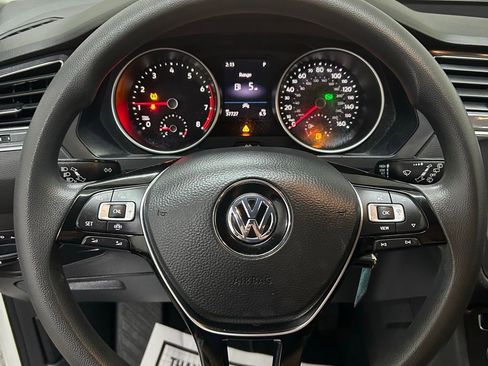 Used 2021 Volkswagen Tiguan S FWD image 28