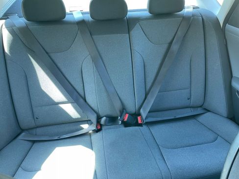 Used 2025 Kia K4 LXS image 41