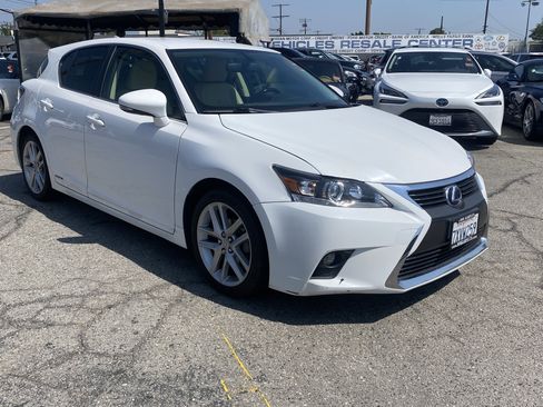 Used 2017 Lexus CT 200h w/ Accessory Package 2 FWD image 6