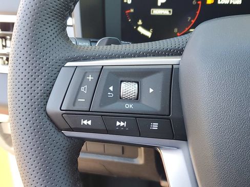 New 2026 Mitsubishi Outlander SE FWD image 18