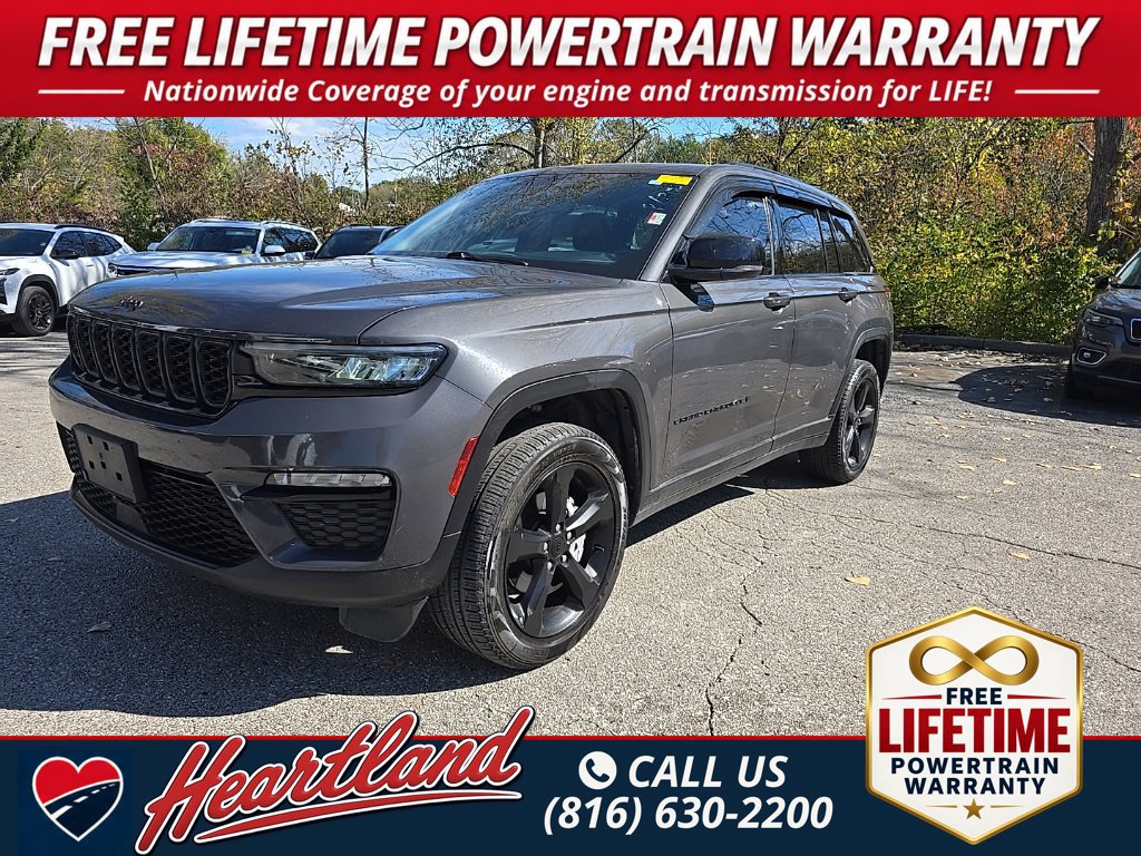 Used 2024 Jeep Grand Cherokee Limited w/ Black Appearance Package AWD/4WD image 1
