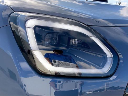 New 2025 MINI Cooper Countryman SE image 13