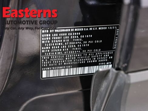 Used 2022 Volkswagen Taos SE AWD/4WD image 32