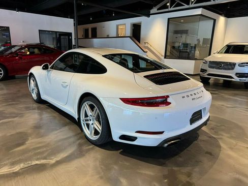Used 2017 Porsche 911 Carrera image 3