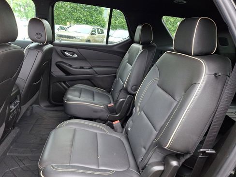 Used 2023 Chevrolet Traverse Premier AWD/4WD image 20
