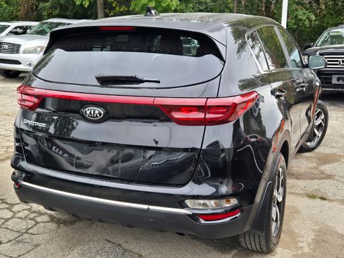 Used 2020 Kia Sportage LX image 4