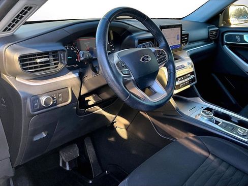 Used 2021 Ford Explorer XLT w/ Class III Trailer Tow Package image 18