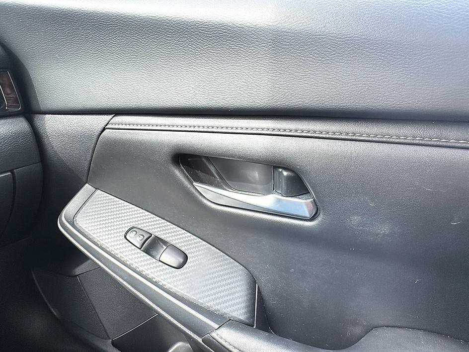 Certified 2025 Nissan Sentra SV FWD image 26