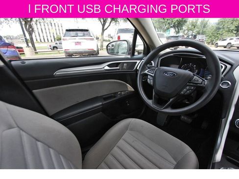Used 2018 Ford Fusion S FWD image 9