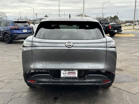 Certified 2025 Nissan Murano Platinum w/ Cargo Package image 5