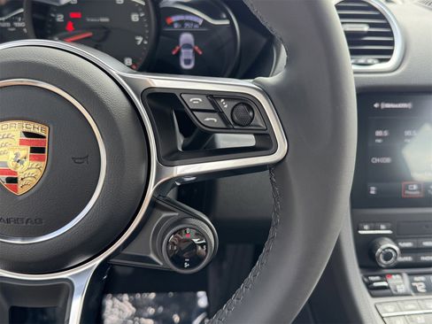 New 2025 Porsche 718 Cayman image 17
