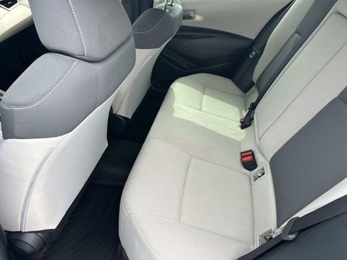 Used 2022 Toyota Corolla LE w/ LE Convenience Package FWD image 16