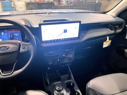 New 2026 Ford Maverick Lariat w/ Black Appearance Package image 8